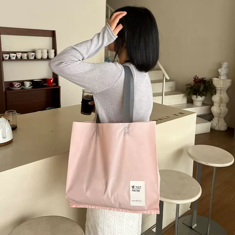 DsgnTouch High-grade clothing store handbags for clothes with plastic bags women's gift packaging shopping bags customized wholesale