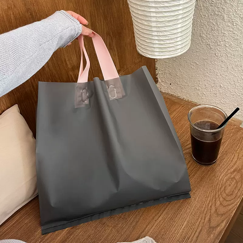 DsgnTouch High-grade clothing store handbags for clothes with plastic bags women's gift packaging shopping bags customized wholesale